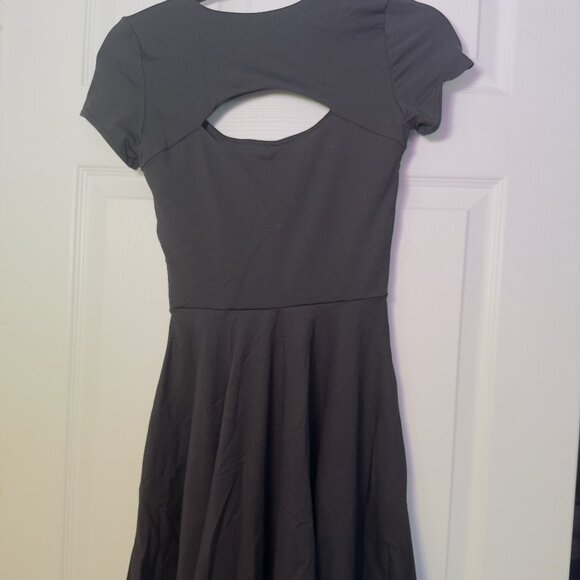 MATTE BLACK PEEPHOLE SKATER DRESS - Picture 4 of 5